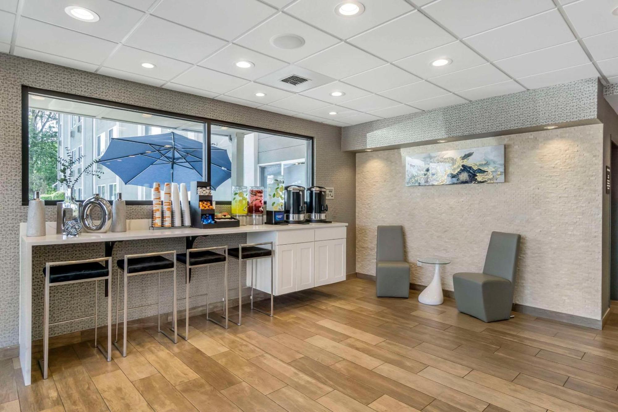 Comfort Inn & Suites Pacific - Auburn Екстер'єр фото