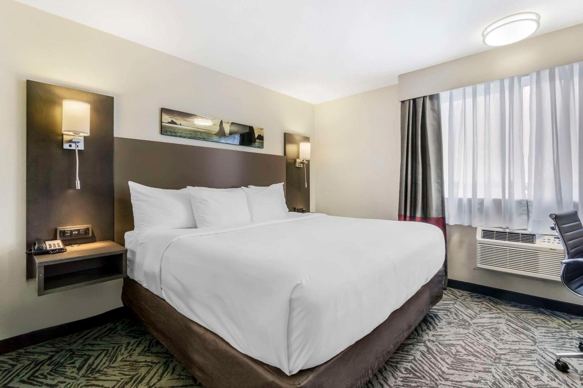 Comfort Inn & Suites Pacific - Auburn Екстер'єр фото