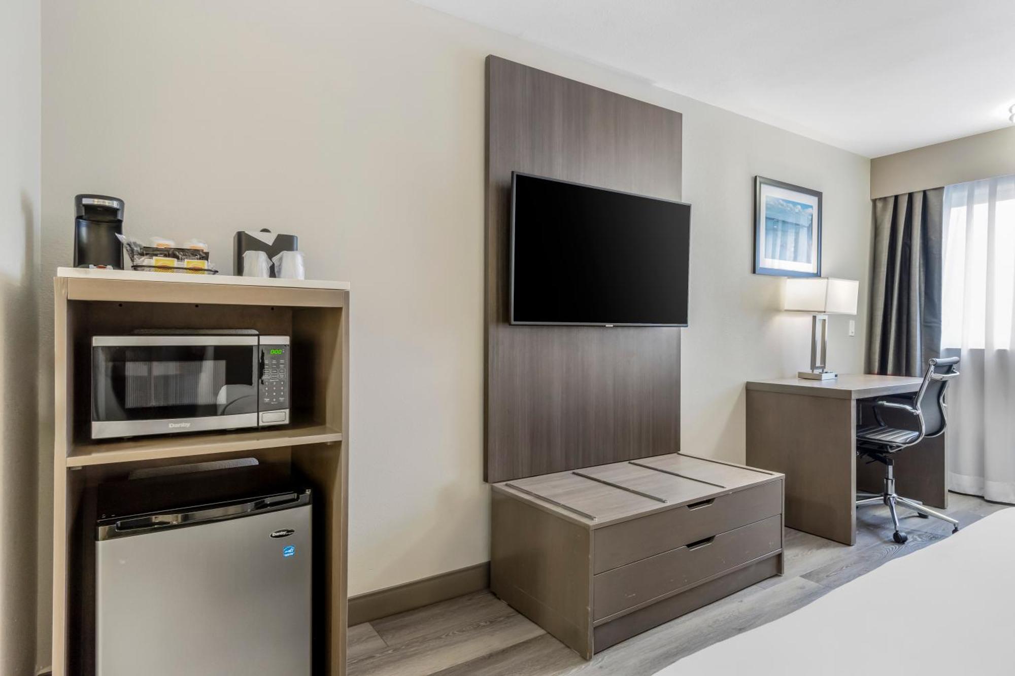 Comfort Inn & Suites Pacific - Auburn Екстер'єр фото